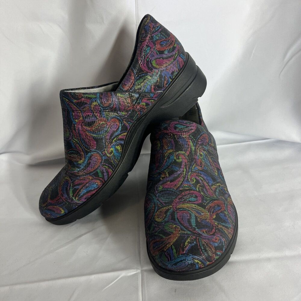 Nurse Mates Align Indya Rainbow Paisley Women's Size 11W Clogs Womens